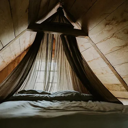 Luxury tent Les De Roquehort