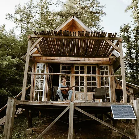 Luxury tent Les De Roquehort *