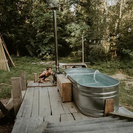 Luxury tent Les De Roquehort Salies-de-Bearn