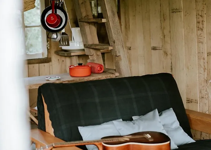 אוהל מפואר Les De Roquehort *